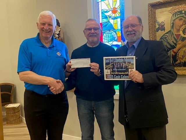 Presentation to the Winner of the Grand Prize of the 2025 Cash Calendar Draw 1 Photo left to right: Harvey Granatier, President Sask K of C Charitable Foundation; 2025 $10,000.00 calendar winner Denis Pion, Saskatoon; Calendar seller, Adrien Piche, Saskatoon